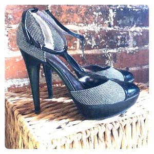 Tweed and patent leather heels (size 8.5)